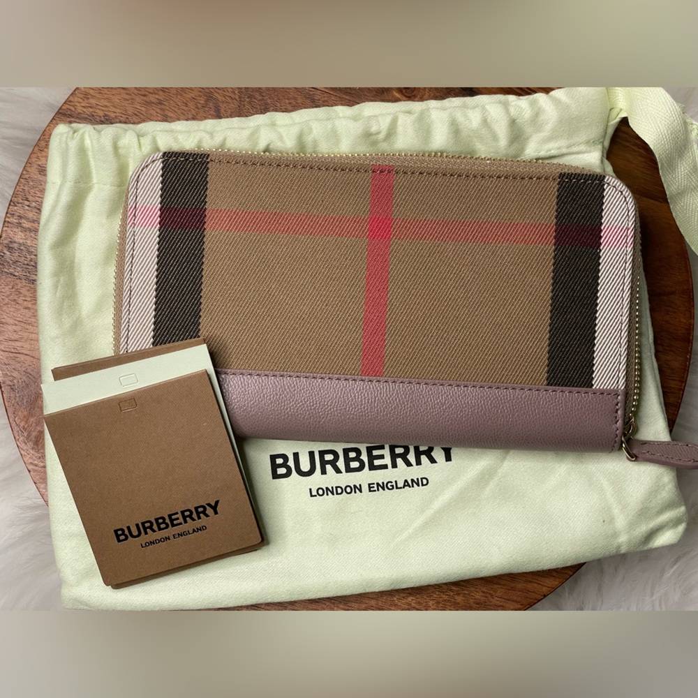 BURBERRY Grey Mink House Check Large Zip Around Wallet w/Dustbag